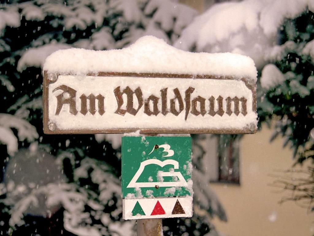 Ferienhaus Und Ferienwohnung "Am Waldsaum" คัวร์ออร์ท กอห์ริช ภายนอก รูปภาพ